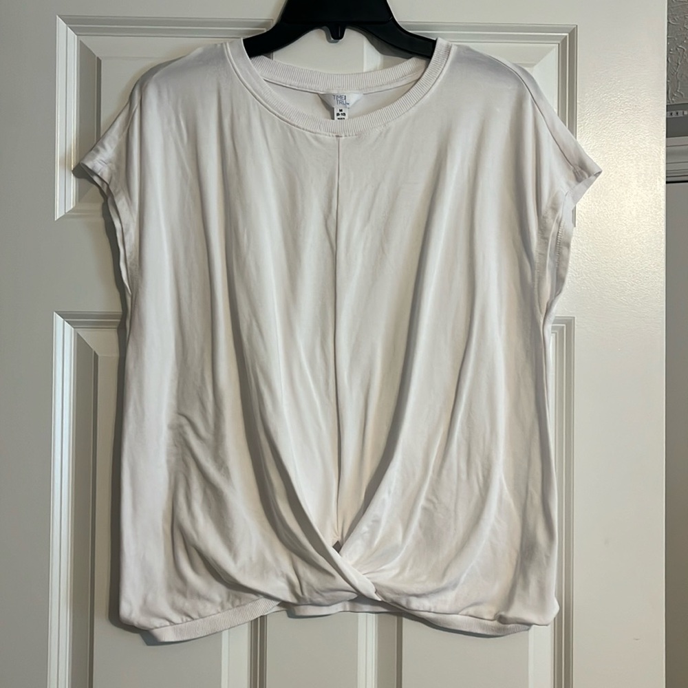 Time and Tru Woman’s White Twist Front Top